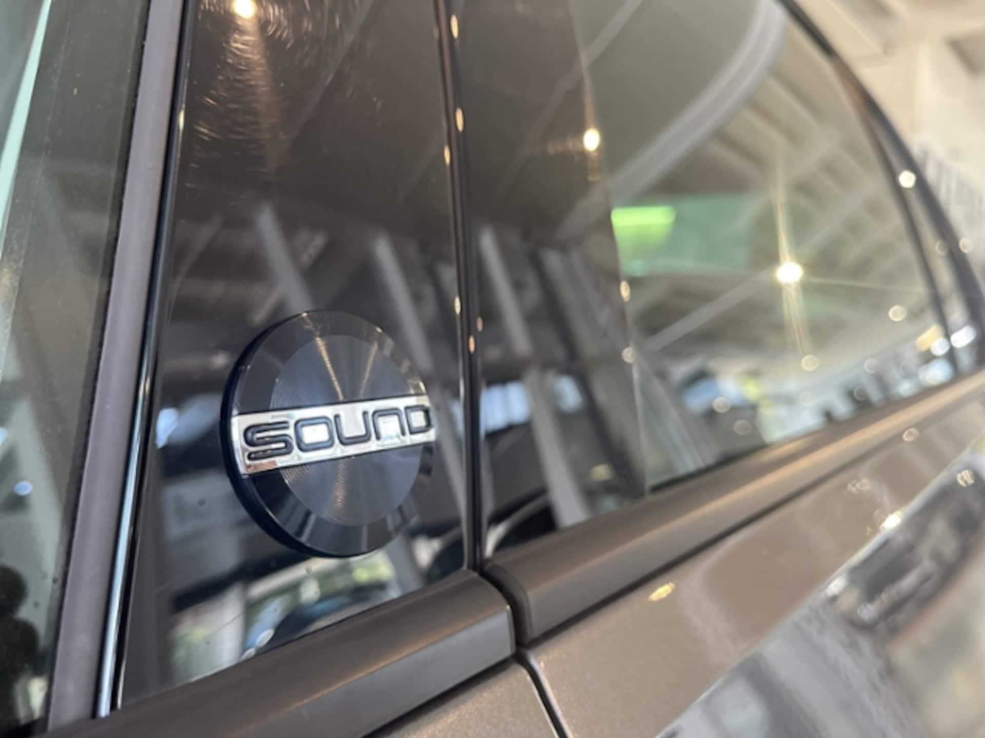 Volkswagen Golf SOUND