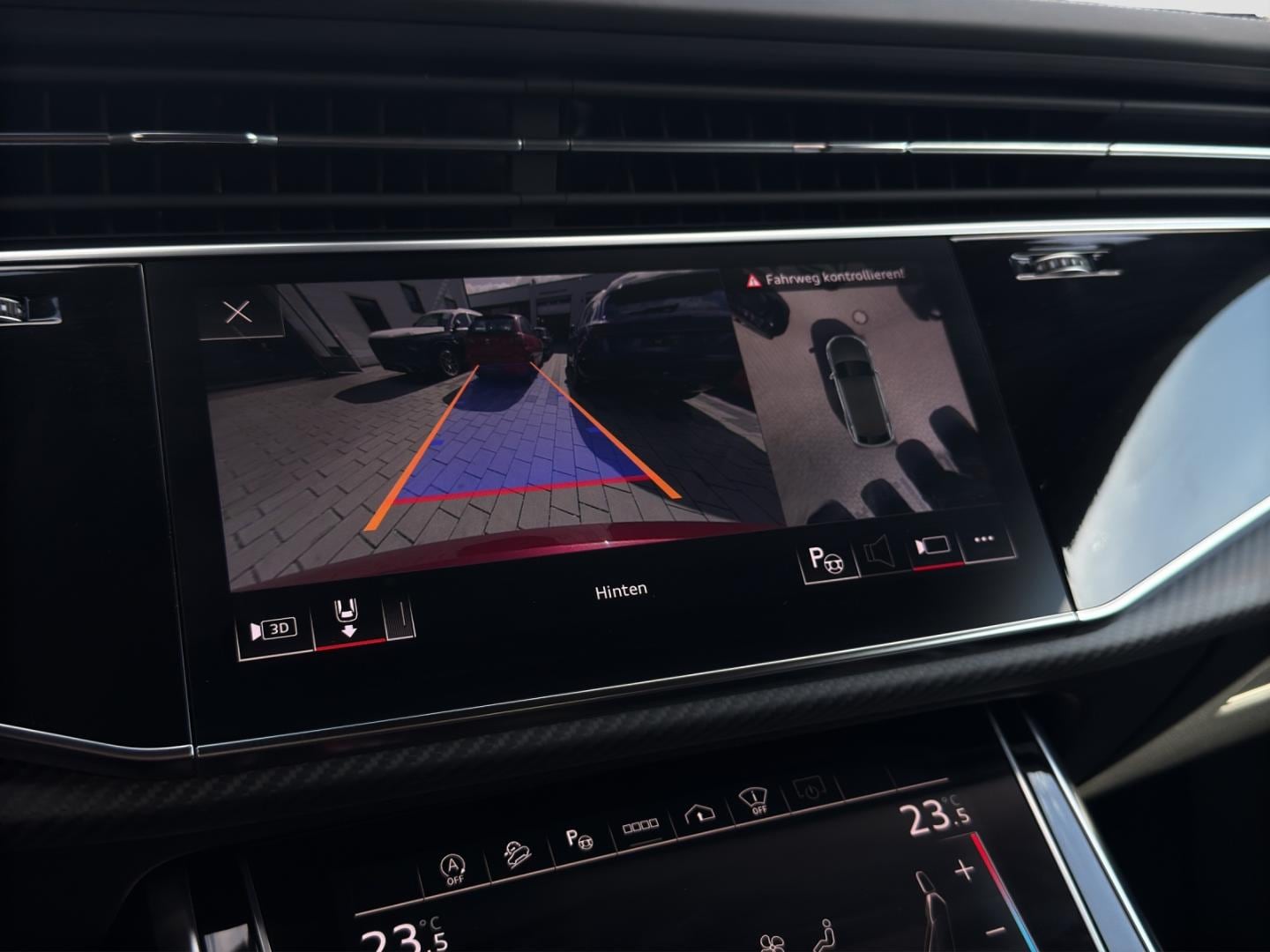 Bild über Audi RS Q8 TFSI quattro tiptronic - für weitere Informationen kontaktieren Sie den Audi Partner