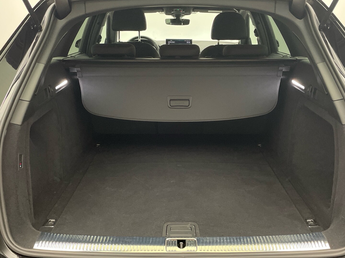 Image about Audi A4 Avant S line 45 TFSI quattro S tronic