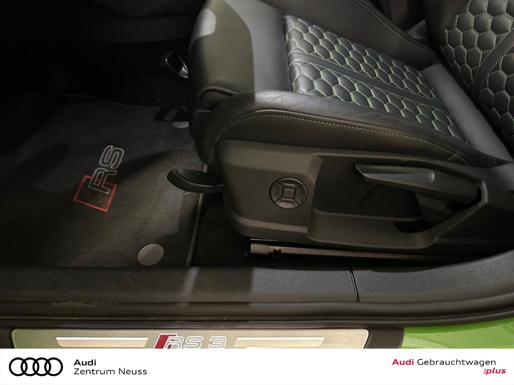 Image about Audi RS 3 Limousine TFSI quattro S tronic