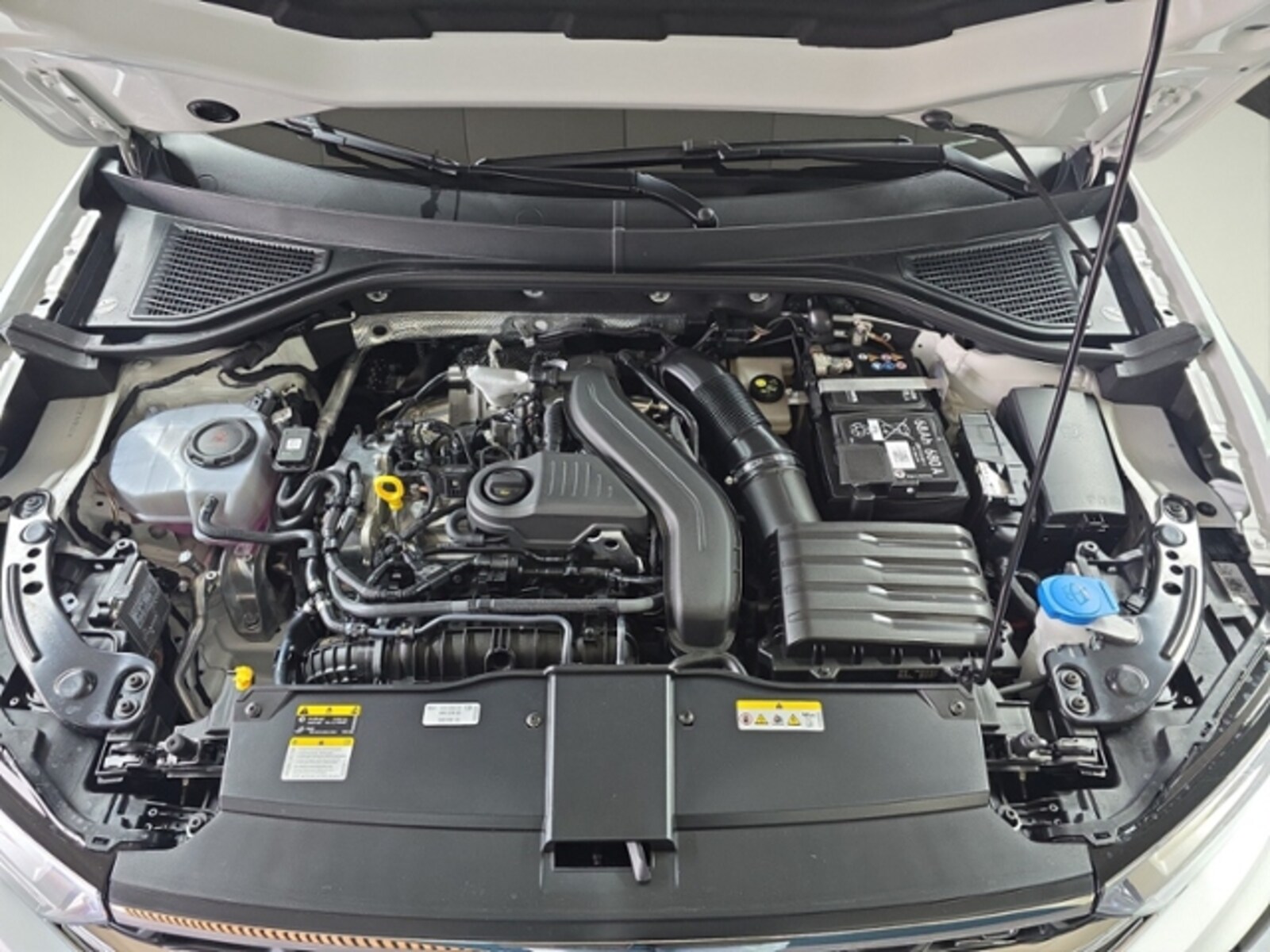 Volkswagen T-Roc Cabriolet – Bild 17