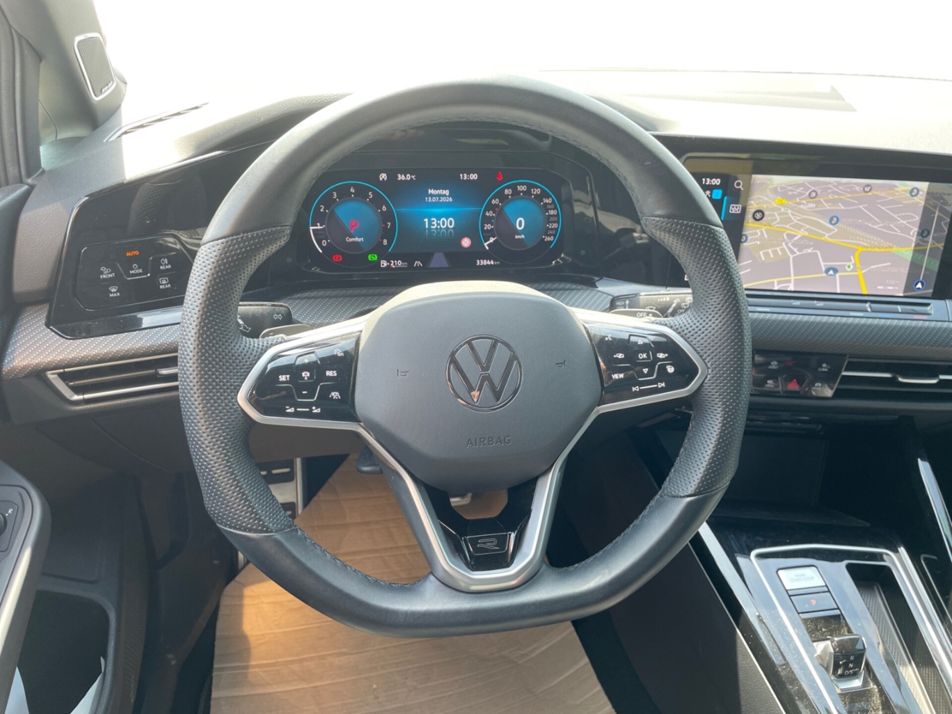 Volkswagen Golf R-Line
