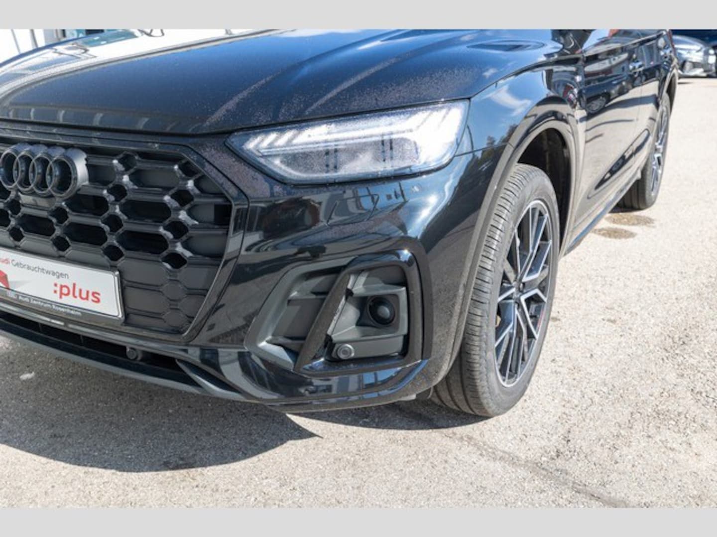 Bild über Audi Q5 40 TFSI quattro S tronic - für weitere Informationen kontaktieren Sie den Audi Partner