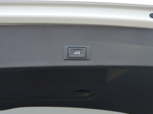 Image about Audi Q2 S line 35 TFSI S tronic