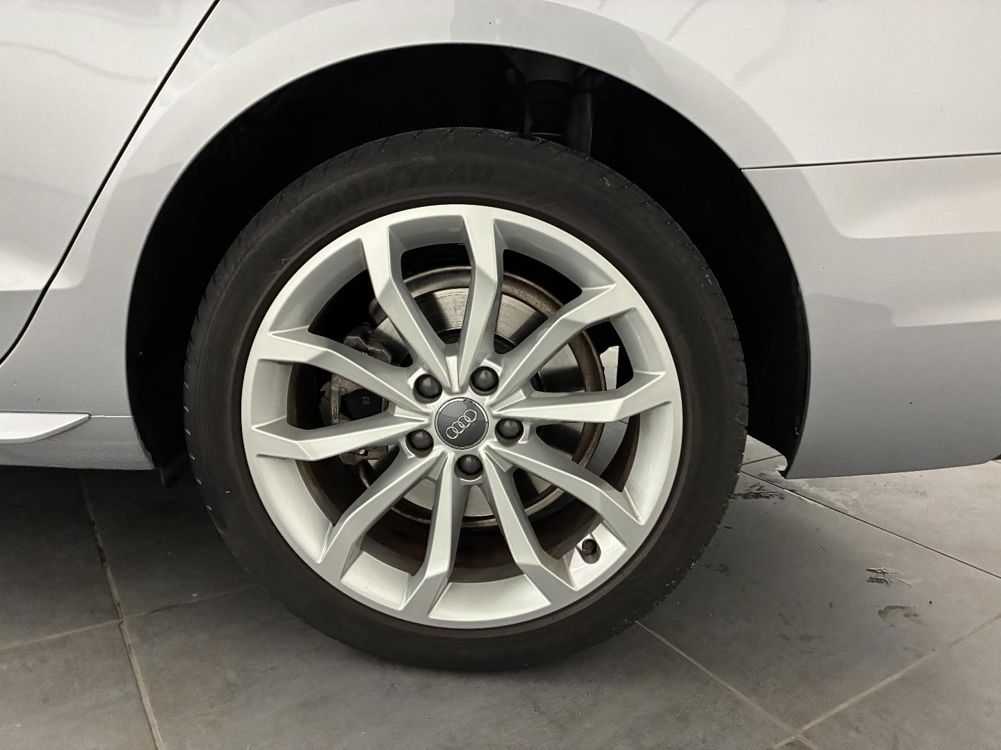 Image about Audi A4 Avant Design 35 TDI 120 kW (163 ch) S tronic