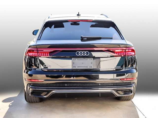 2022 Audi Q8