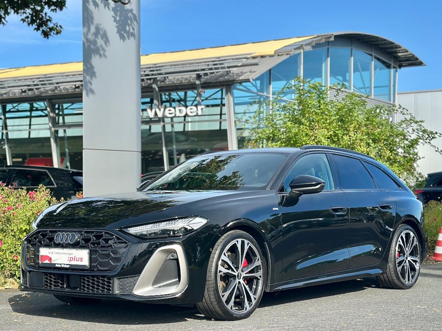 Bild über Audi A5 Avant TDI quattro 150 kW S tronic - für weitere Informationen kontaktieren Sie den Audi Partner
