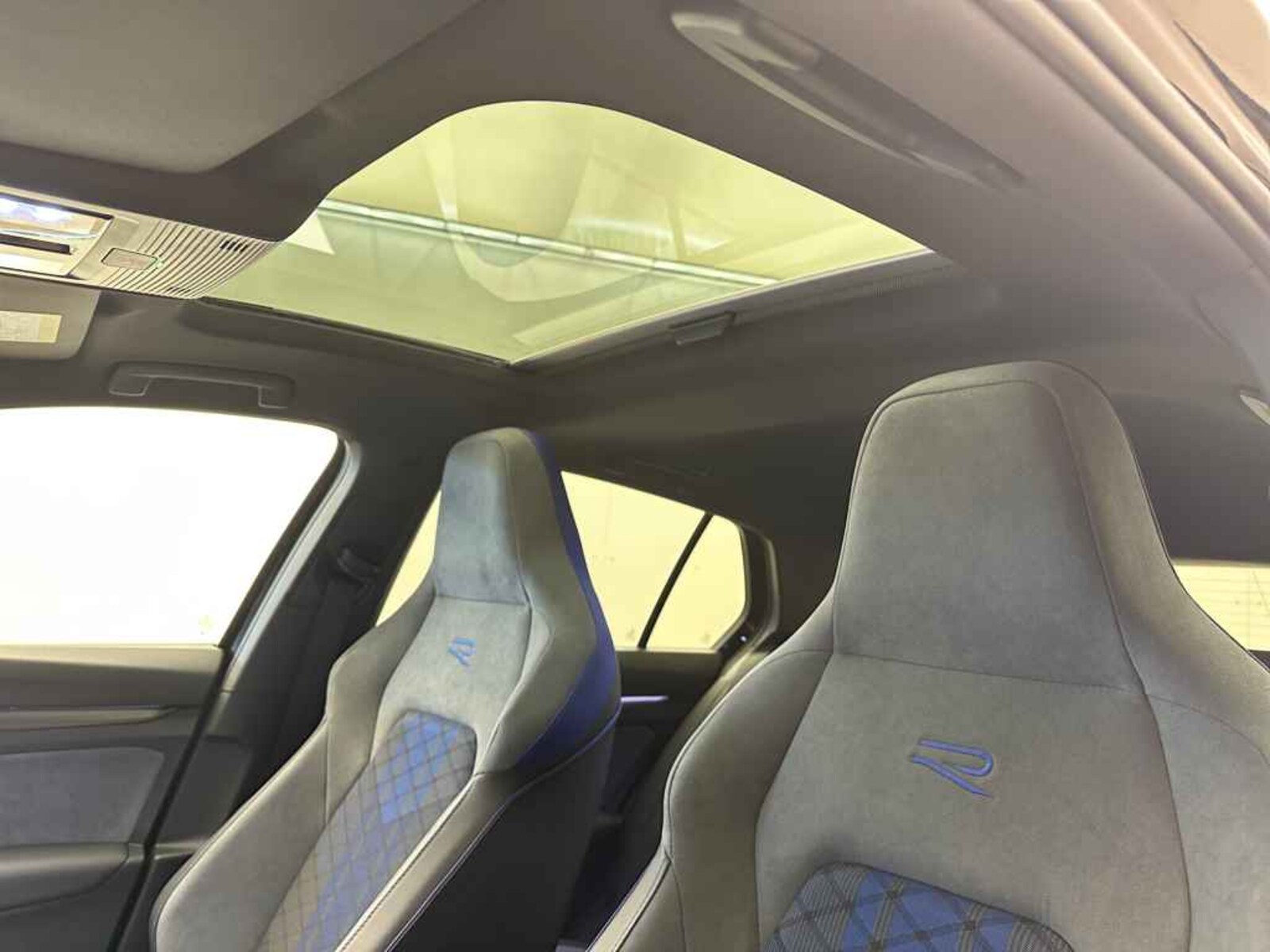 Volkswagen Golf – Bild 20