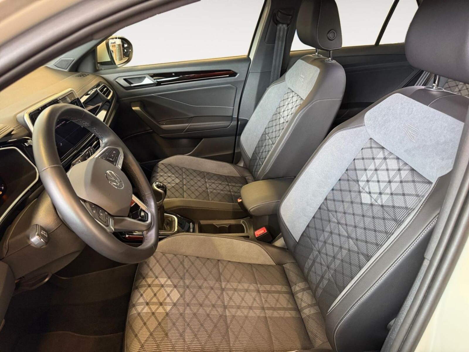 Volkswagen T-Roc – Bild 11