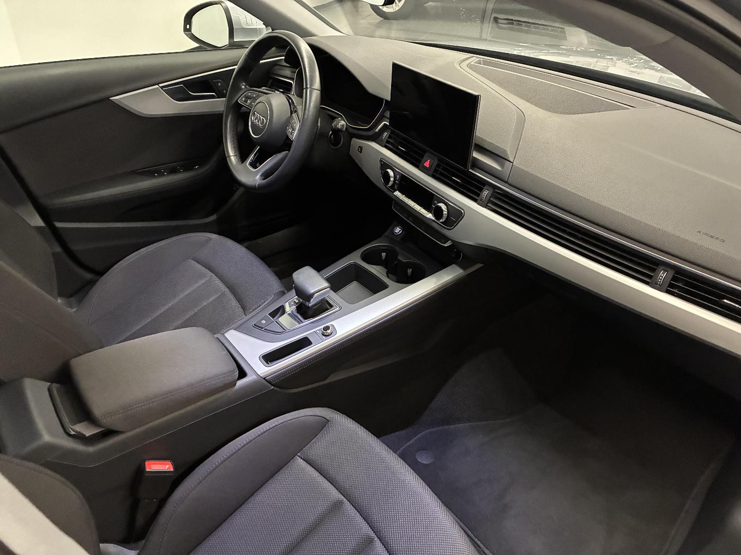 Image about Audi A4 Avant Design 35 TDI 120 kW (163 ch) S tronic