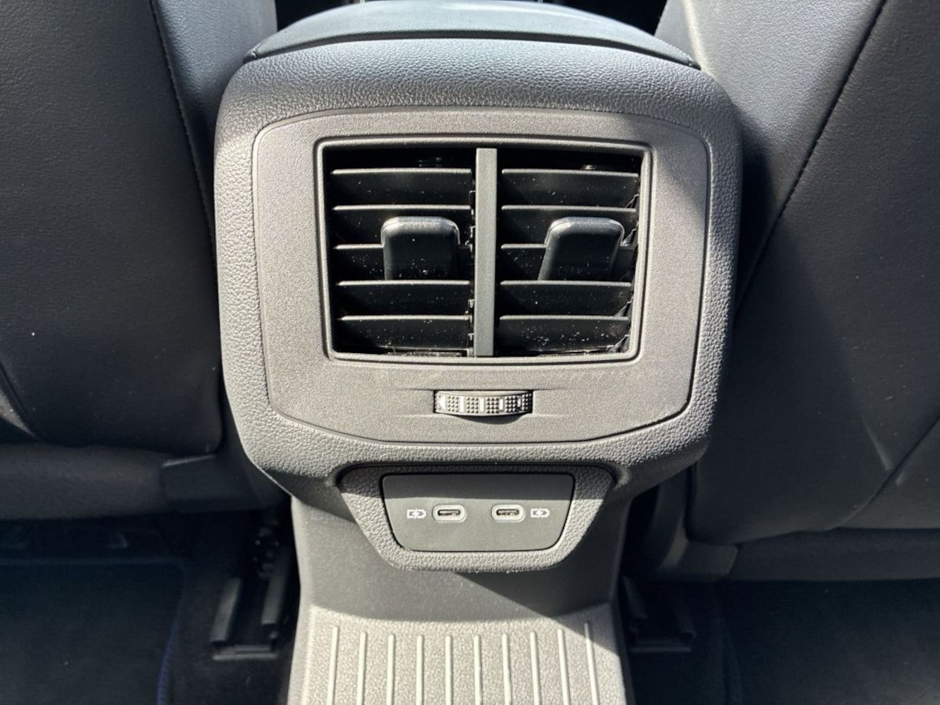 Volkswagen T-Roc R