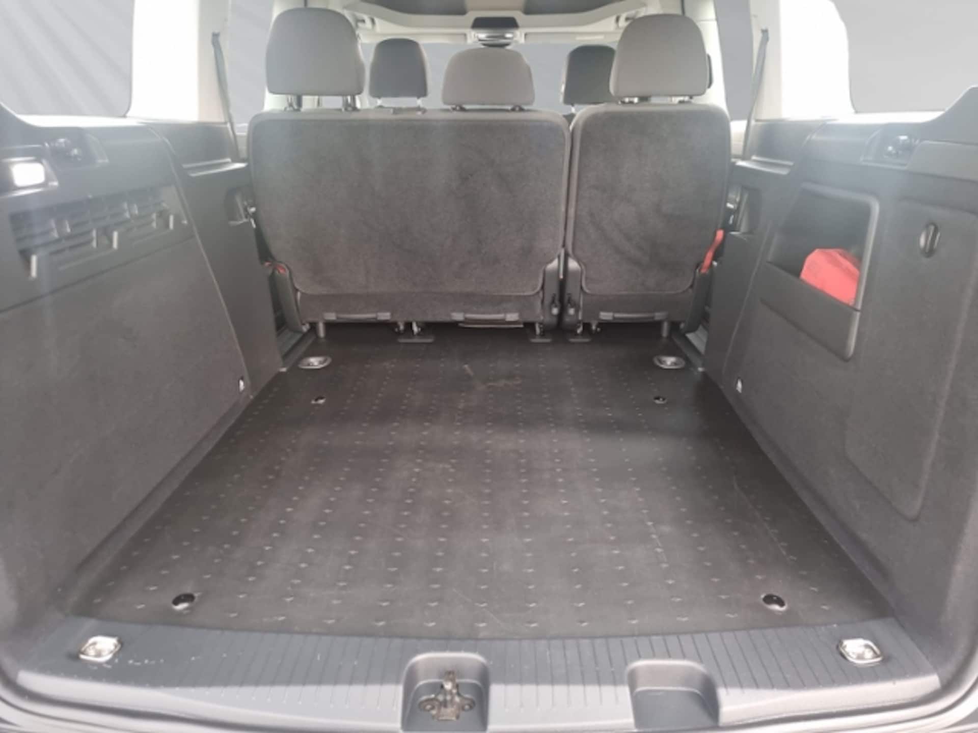 Volkswagen Caddy Maxi Basis-Modell