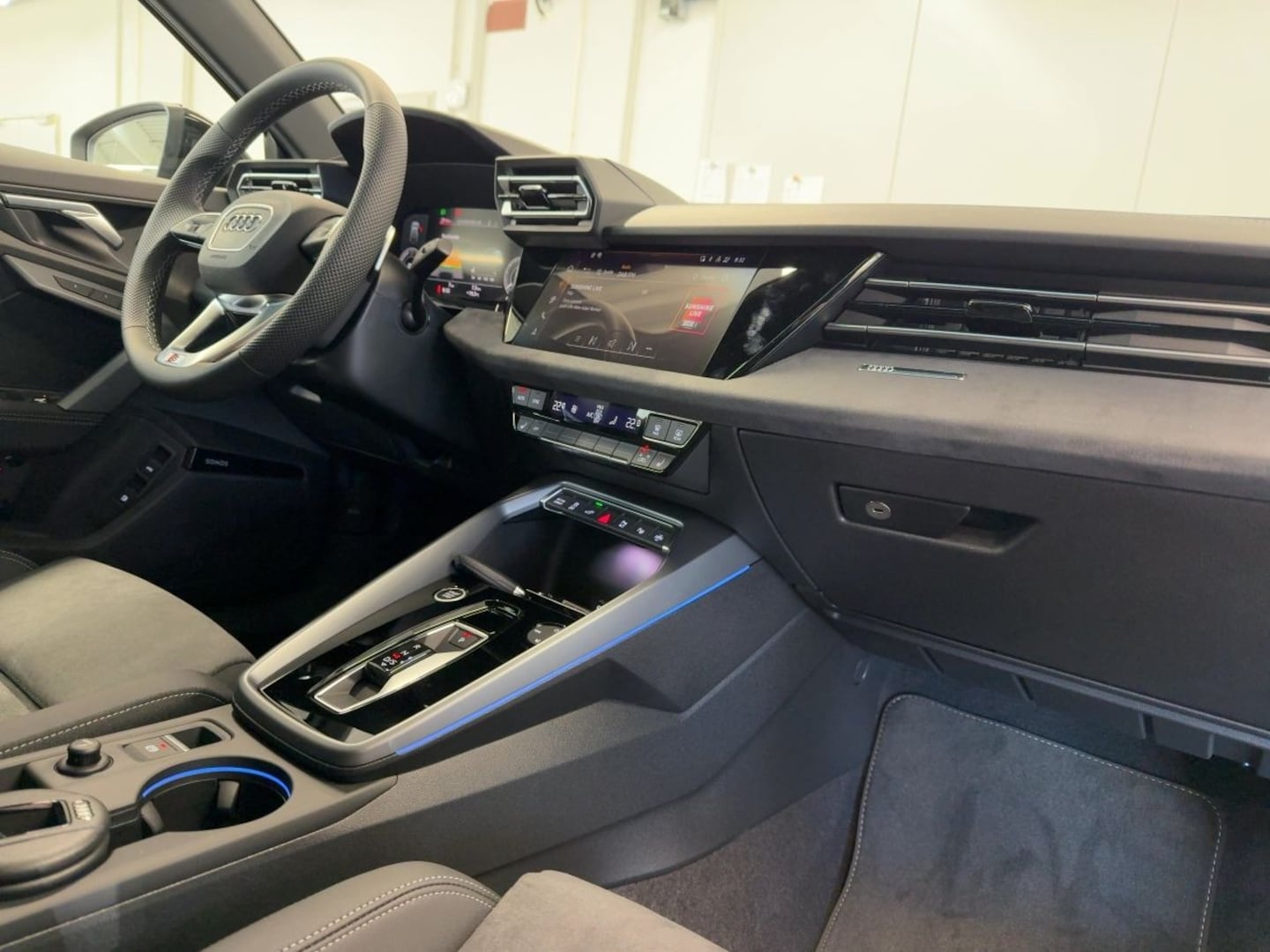 Bild über Audi A3 Sportback TFSI e TFSI e 200 kW S tronic - für weitere Informationen kontaktieren Sie den Audi Partner