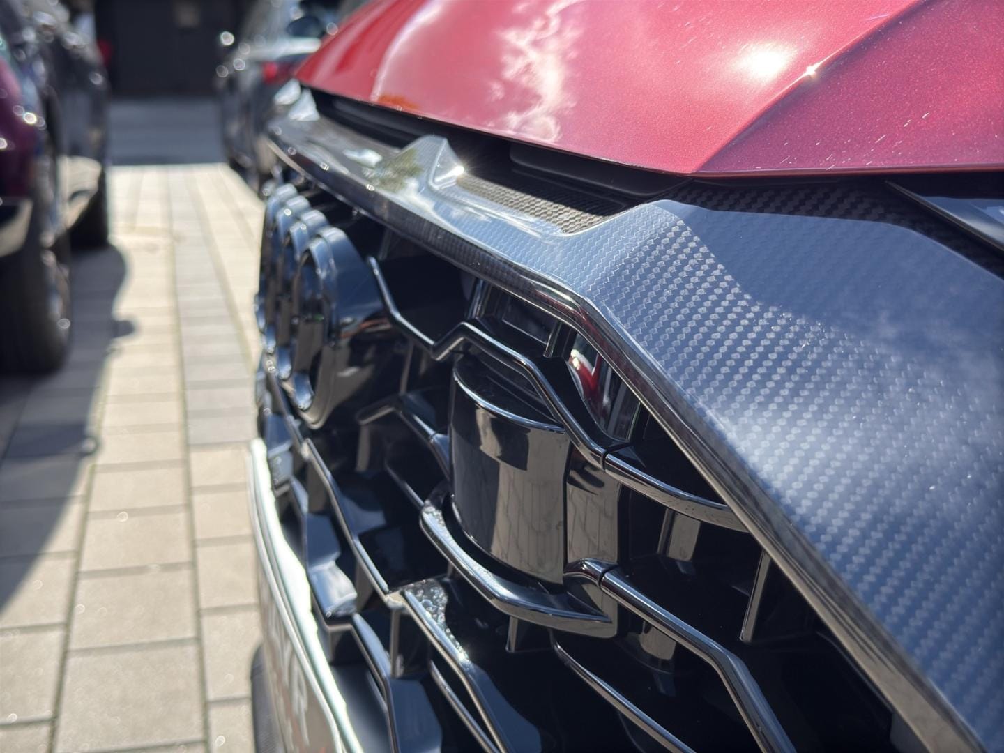 Bild über Audi RS Q8 TFSI quattro tiptronic - für weitere Informationen kontaktieren Sie den Audi Partner