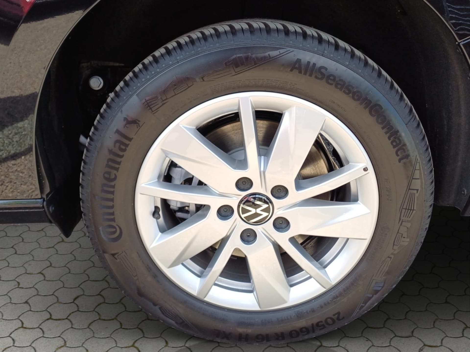 Volkswagen Caddy Basis-Modell