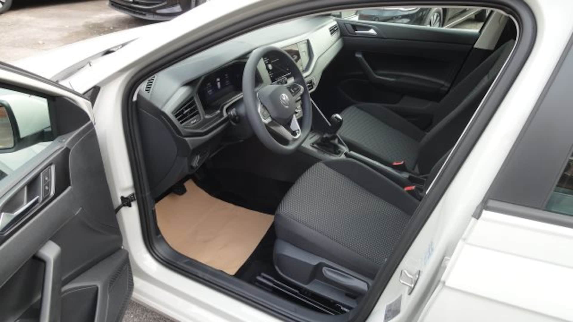 Volkswagen Polo Basis-Modell