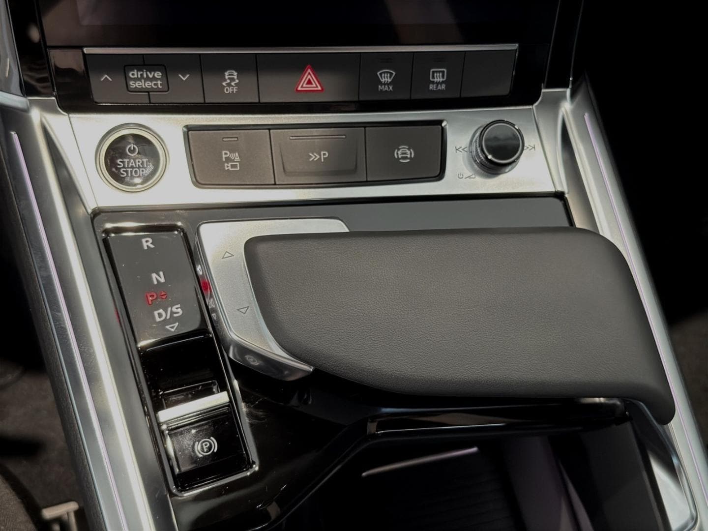 Bild über Audi Q8 Sportback e-tron advanced 50 e-tron quattro - für weitere Informationen kontaktieren Sie den Audi Partner