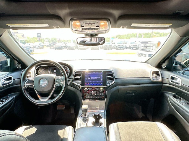 2020 Jeep Grand Cherokee