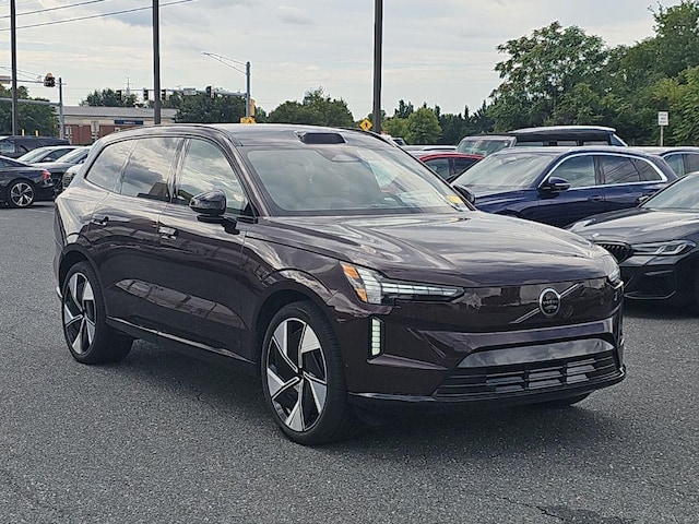 2025 Volvo EX90