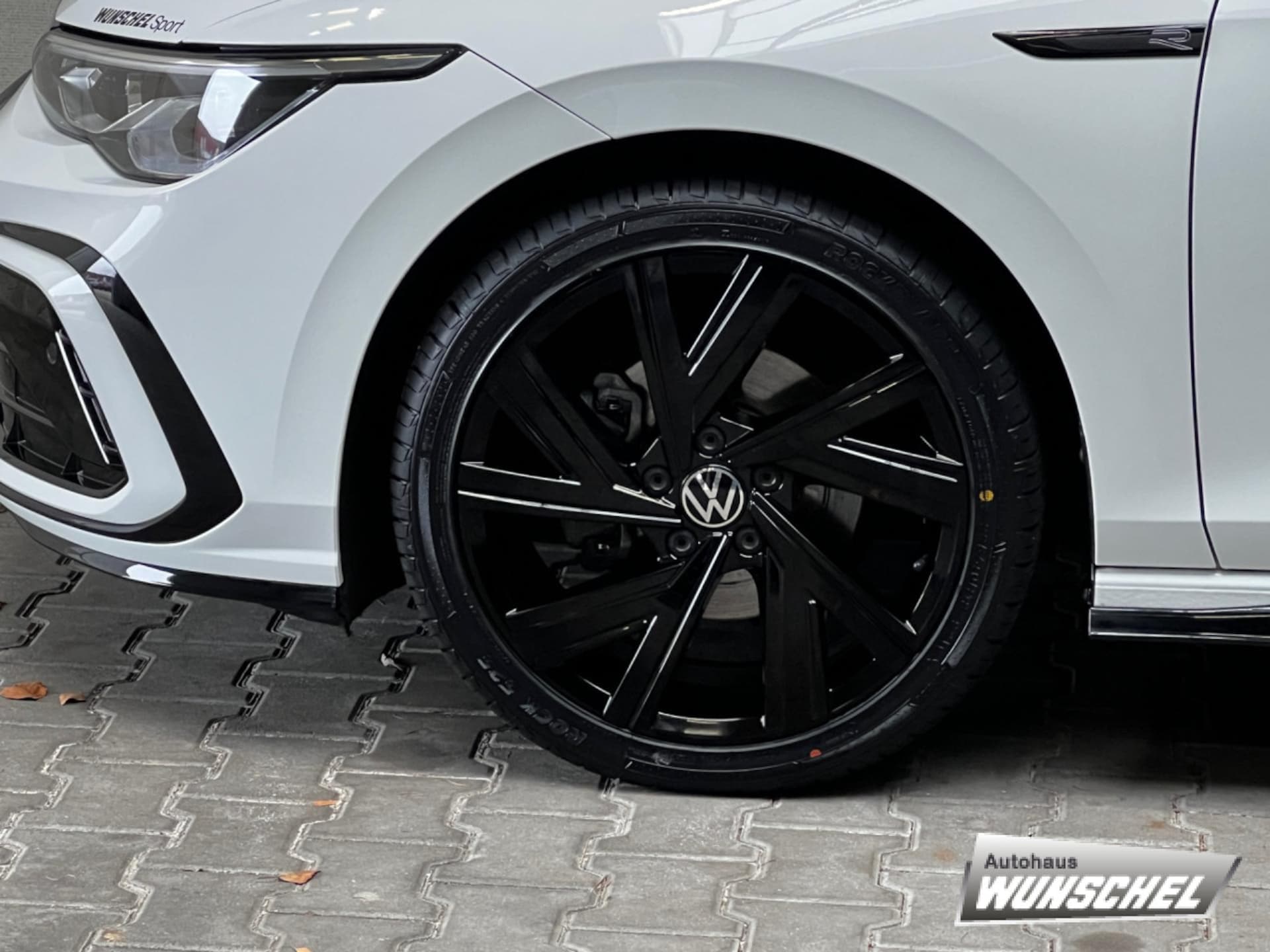 Volkswagen Golf R-Line