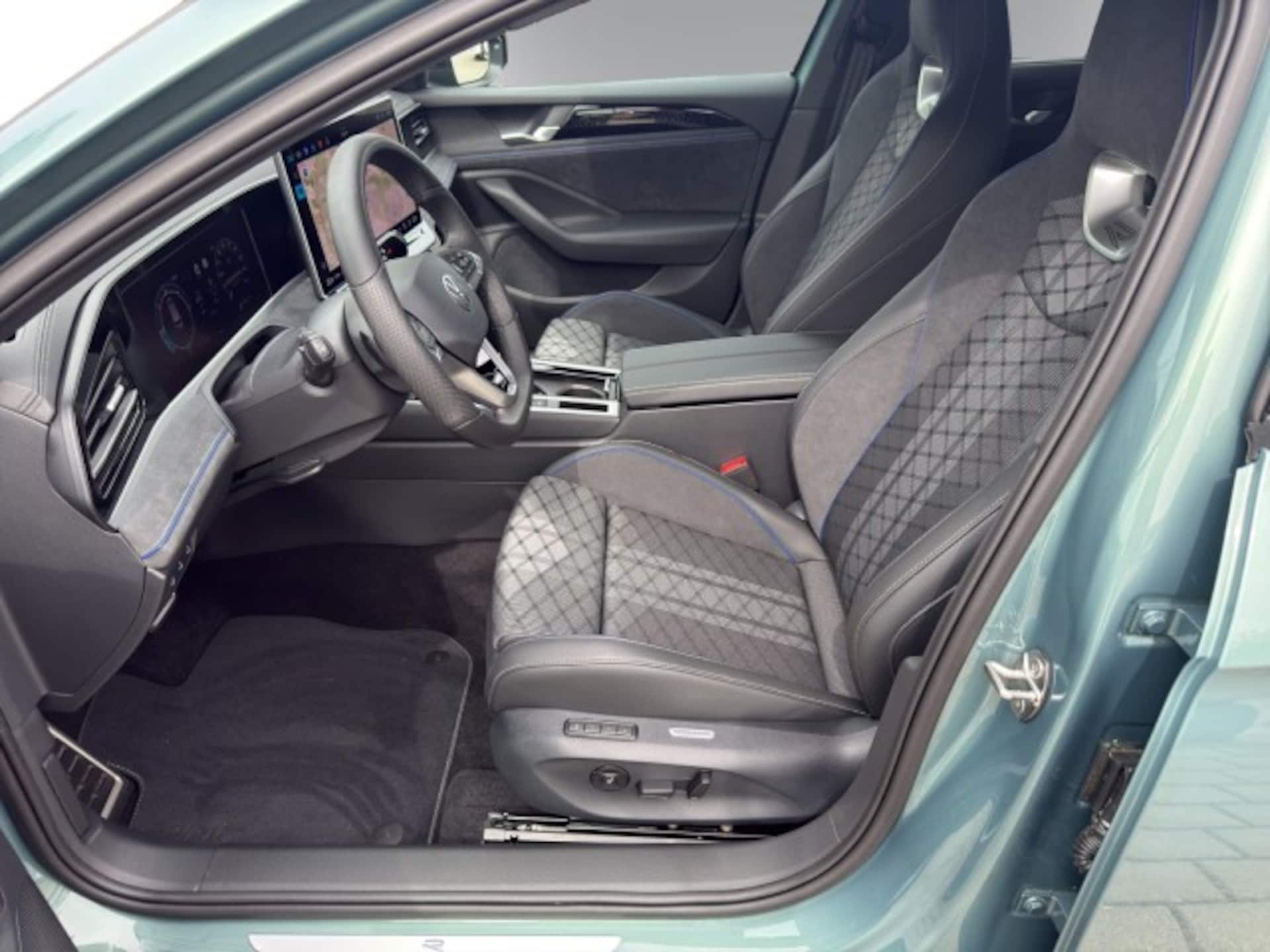 Volkswagen Passat R-Line