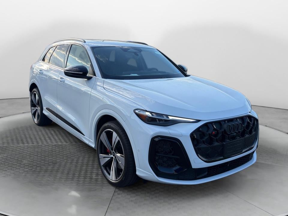 2026 Audi SQ5 Premium Plus quattro's photo