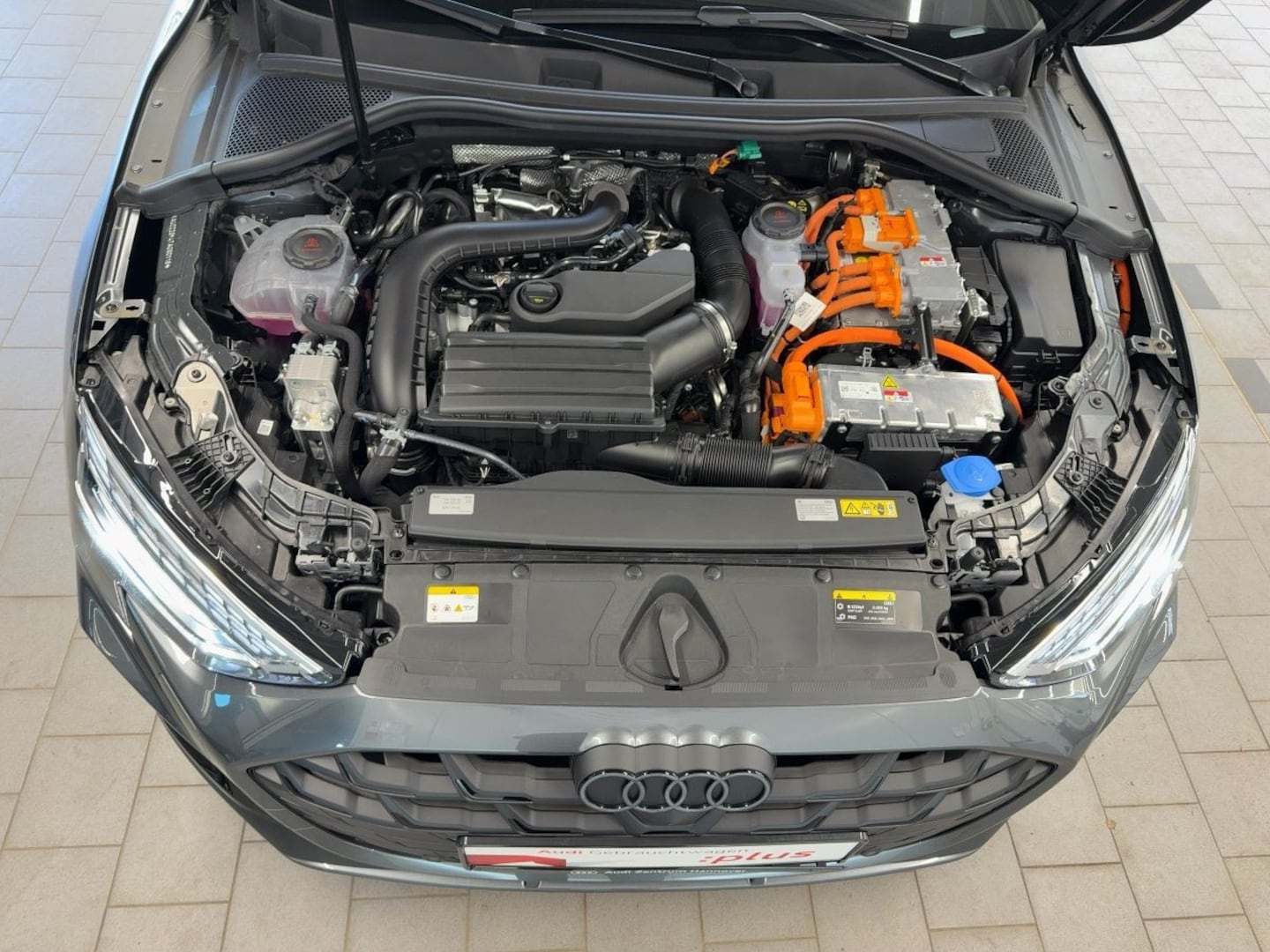 Bild über Audi A3 Sportback TFSI e TFSI e 200 kW S tronic - für weitere Informationen kontaktieren Sie den Audi Partner