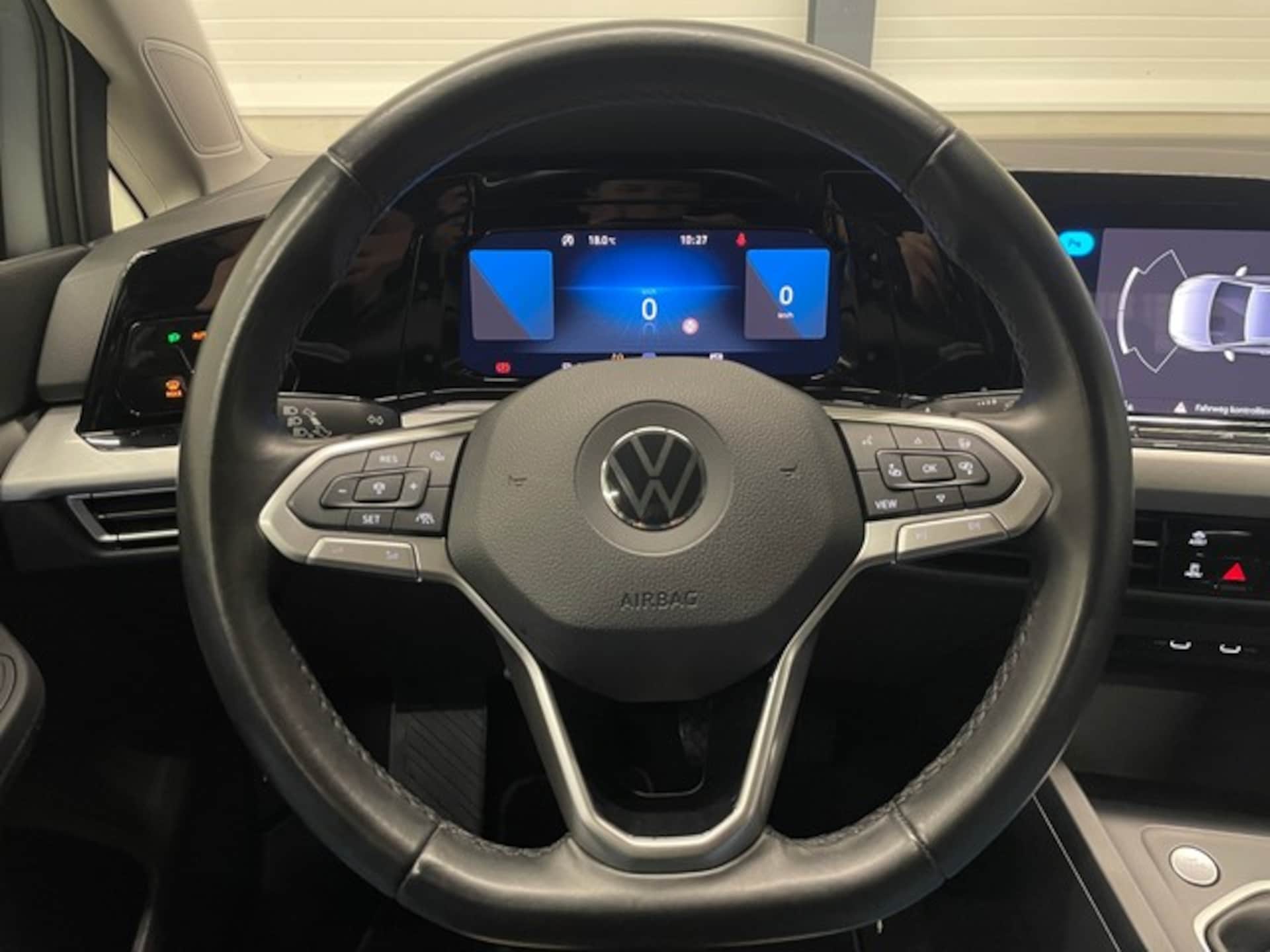 Volkswagen Golf Variant Life
