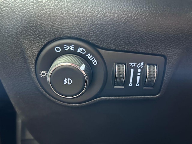 2025 Jeep Compass Limited - Photo 7