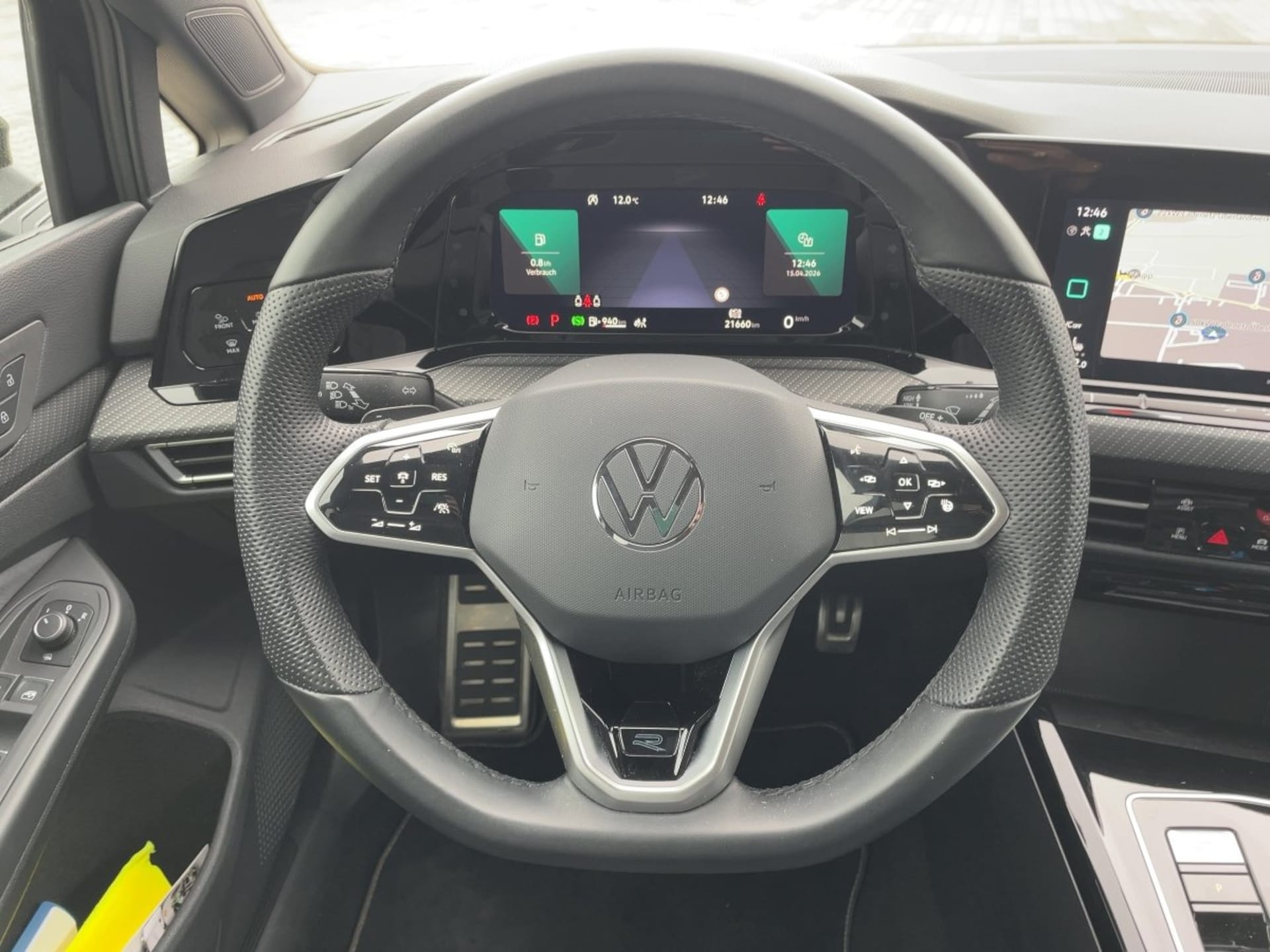 Volkswagen Golf R-Line