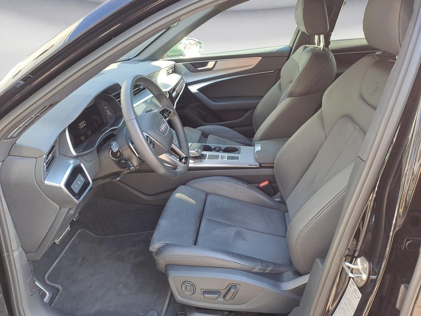 Bild über Audi S6 Avant TDI quattro tiptronic - für weitere Informationen kontaktieren Sie den Audi Partner