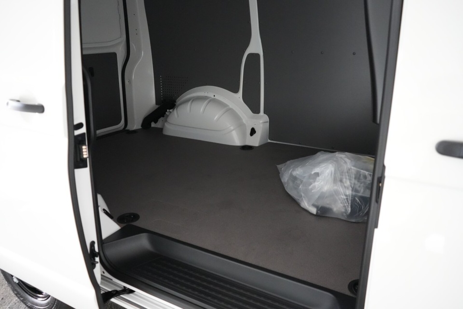 Volkswagen T6.1 Transporter Kasten kurzer Radstand