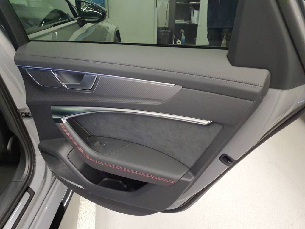 Image about Audi RS 6 Avant performance quattro tiptronic