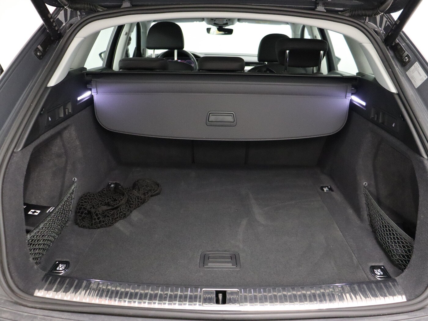 Image about Audi Q8 e-tron S line 50 e-tron quattro