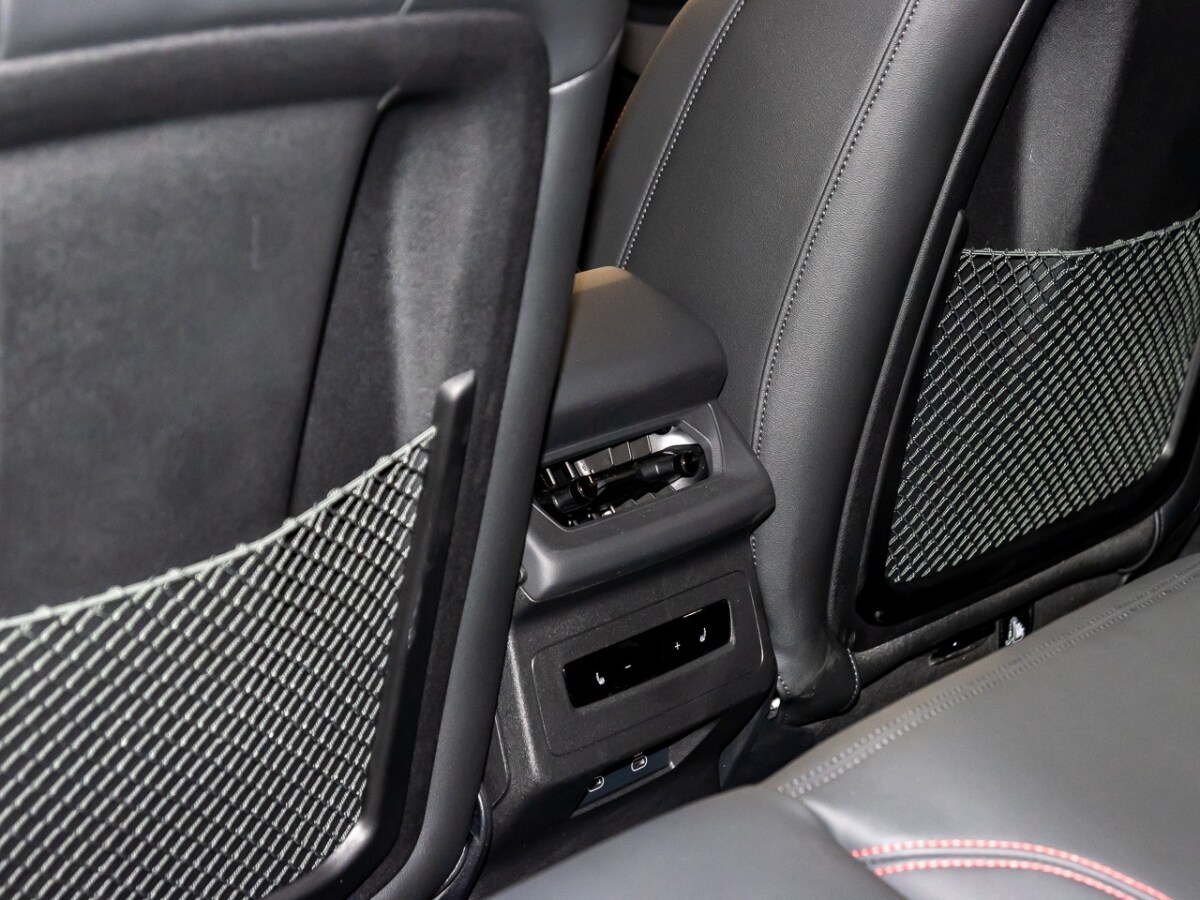 Image about Audi Q6 SUV e-tron e-tron quattro