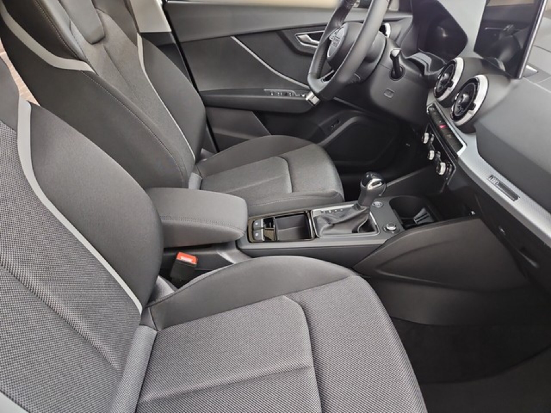 Audi Q2 S line