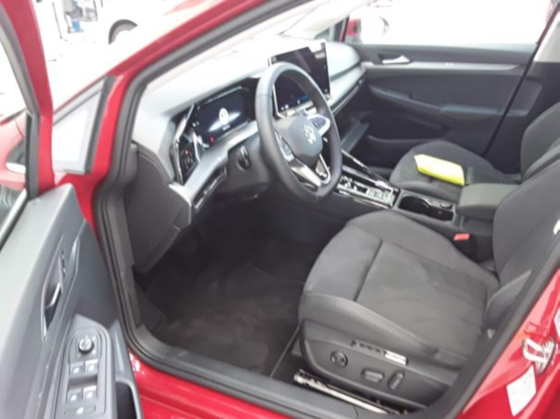 Volkswagen Golf Style