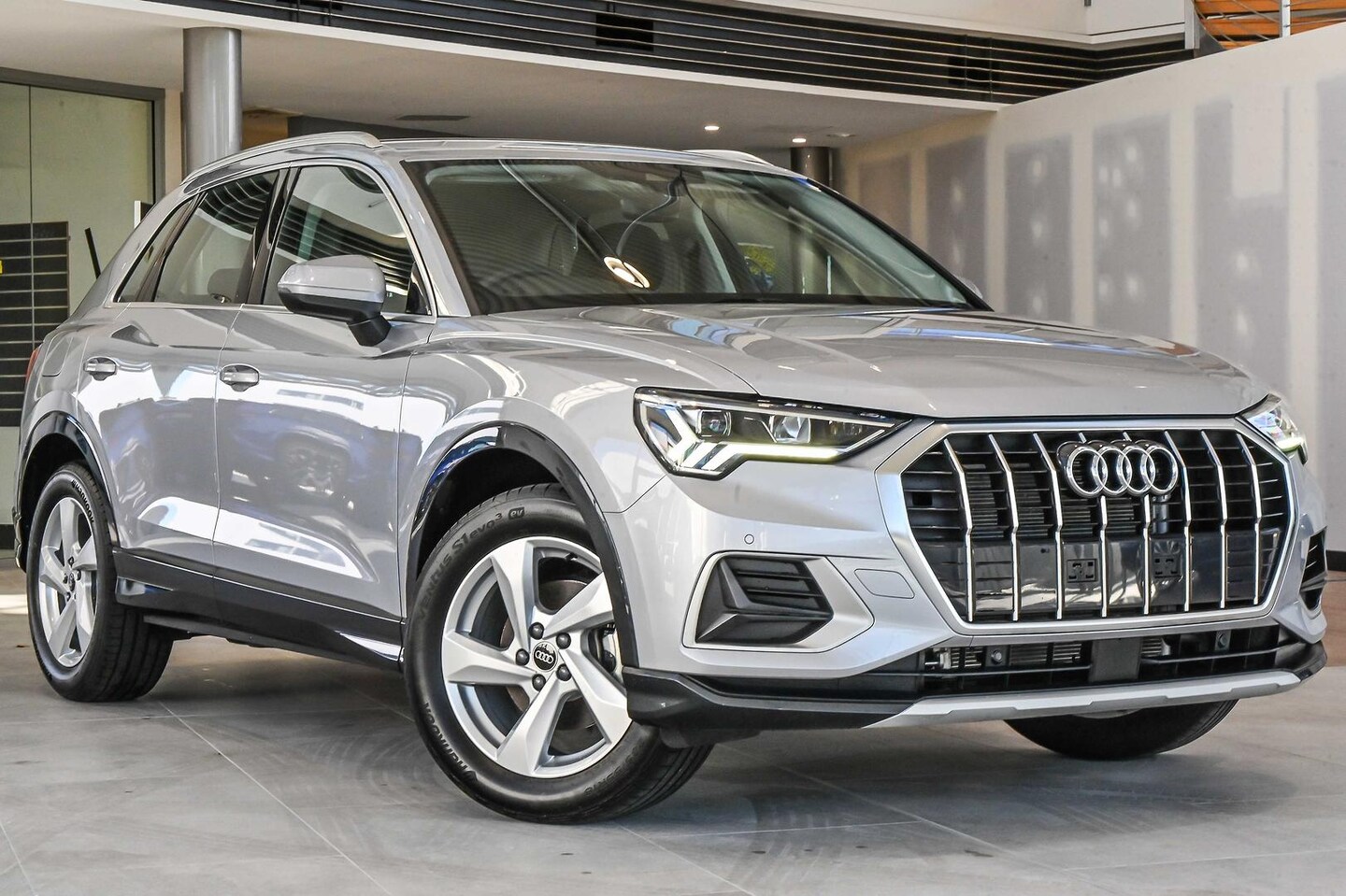 Image about Audi Q3 35 TFSI S tronic