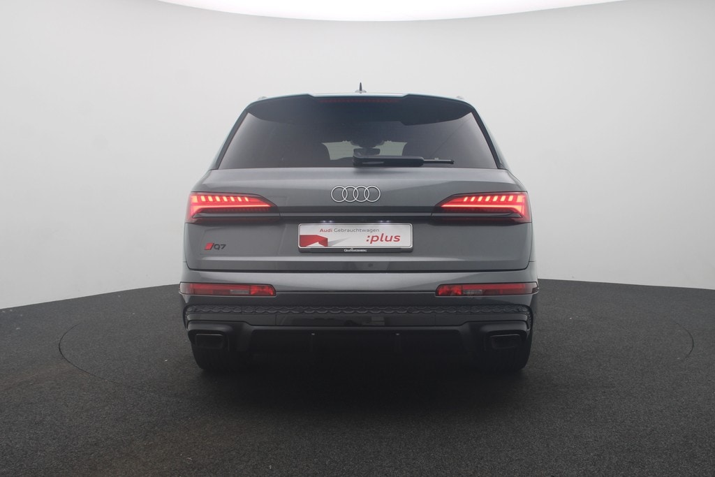 Image about Audi Q7 SUV TFSI e S line 55 TFSI e quattro tiptronic