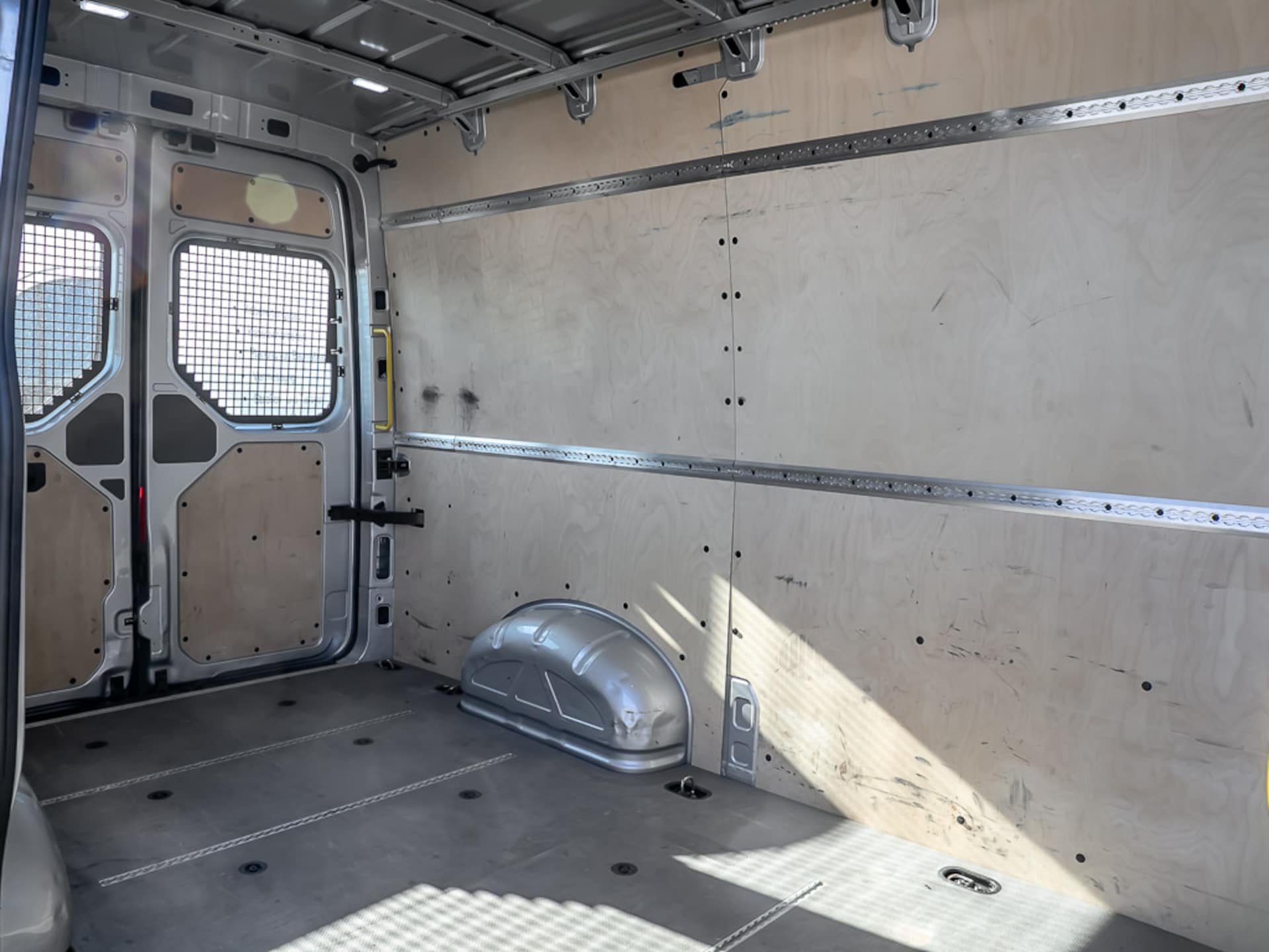 Volkswagen Crafter Kasten mittlerer Radstand