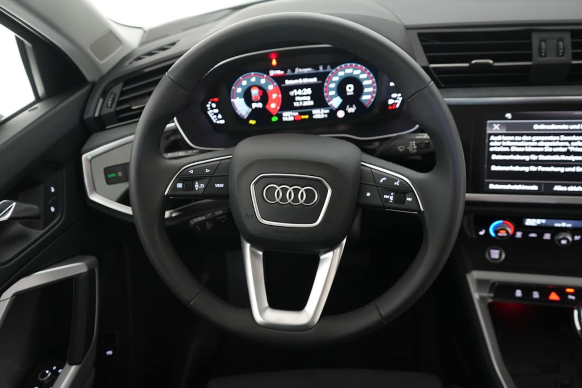 Audi Q3 SUV S line