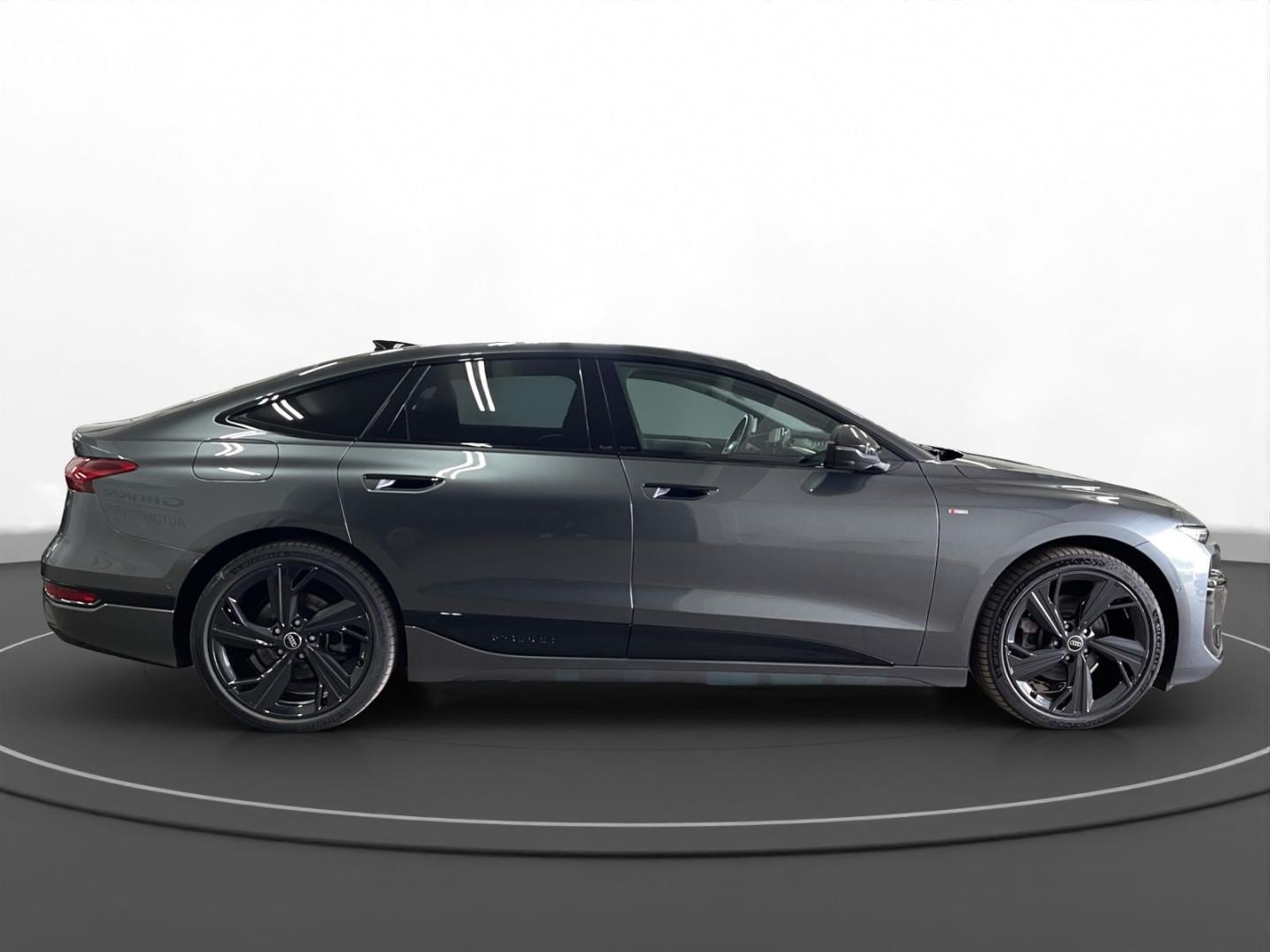 Bild über Audi A6 Sportback e-tron e-tron - für weitere Informationen kontaktieren Sie den Audi Partner