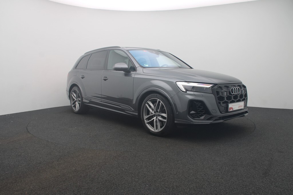 Image about Audi Q7 SUV TFSI e S line 55 TFSI e quattro tiptronic