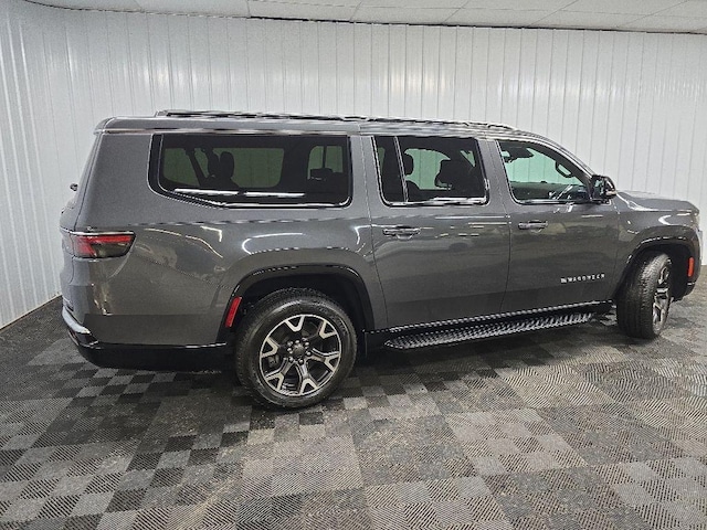 2023 Jeep Wagoneer L