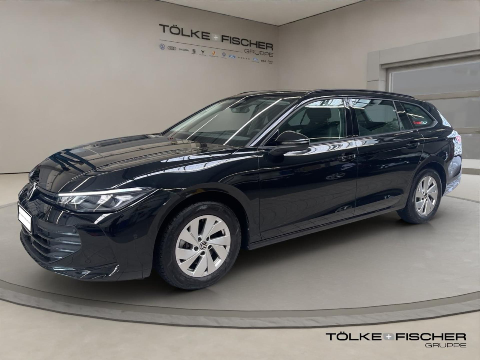 Volkswagen Passat Basis-Modell