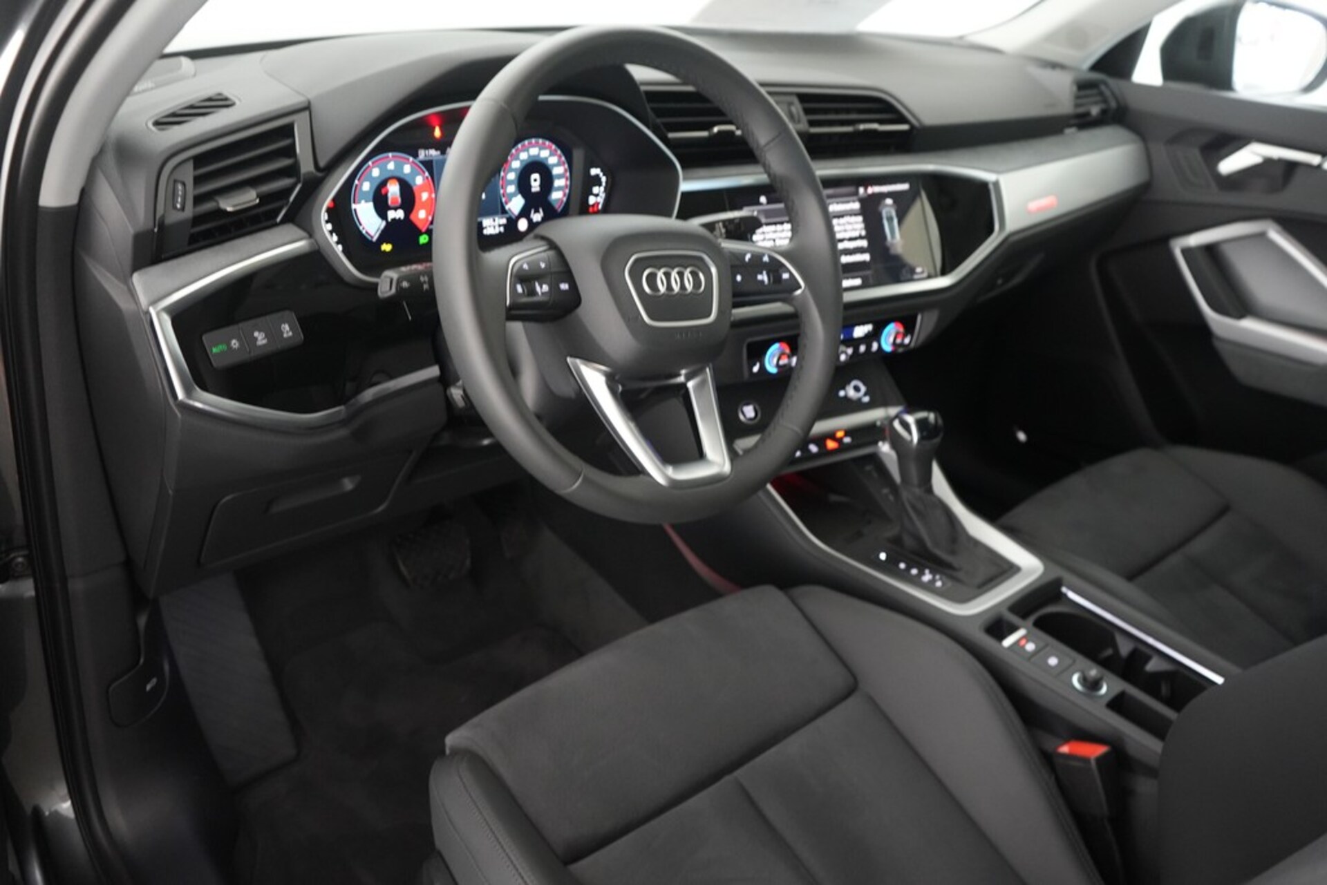 Audi Q3 SUV S line