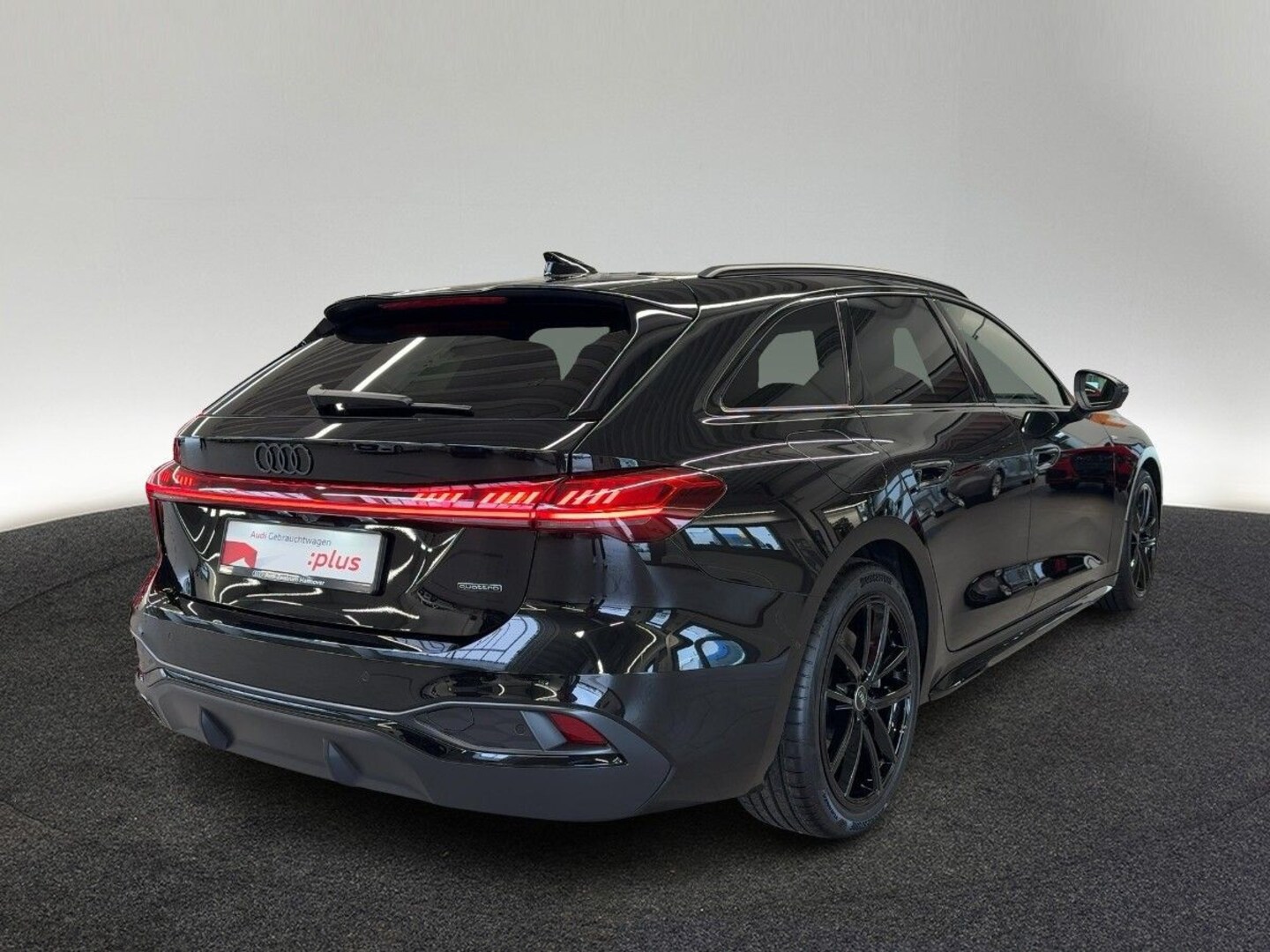 Bild über Audi A5 Avant TDI quattro 150 kW S tronic - für weitere Informationen kontaktieren Sie den Audi Partner