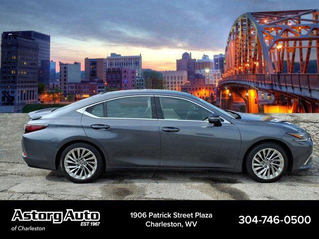 2022 Lexus ES 350