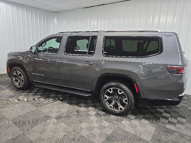 2023 Jeep Wagoneer L