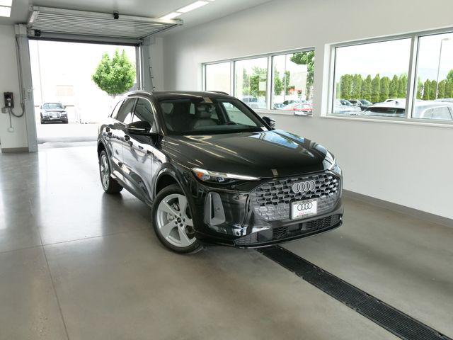 2026 Audi Q5 Premium Plus quattro's photo